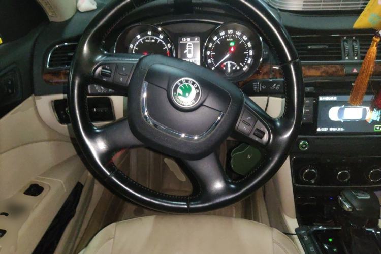 Used Skoda Superb 2012 1.4TSI DSG Elegant Edition Steering Wheel