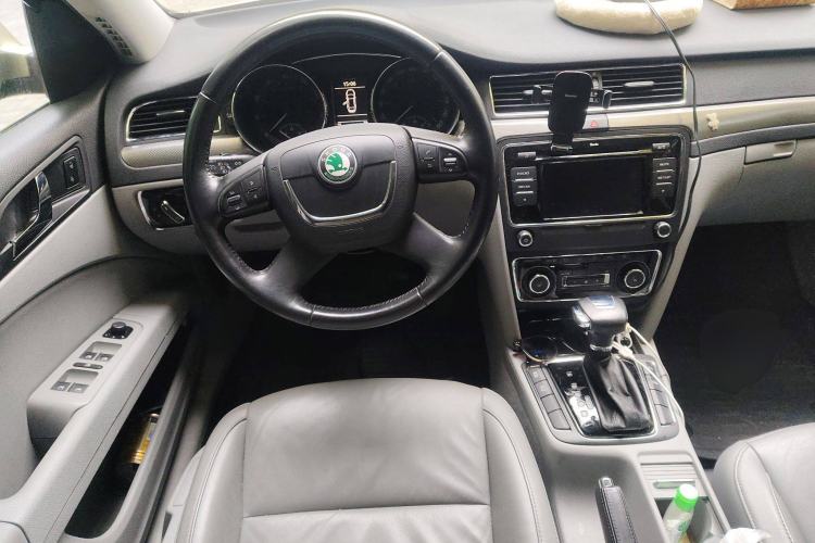Used Skoda Superb 2012 1.8TSI Automatic Prestige Edition Steering Wheel