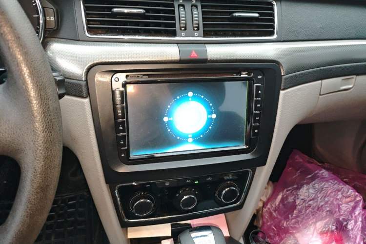 Used Skoda Superb 2012 1.4TSI DSG Zhiya Edition Audio And AC Panel