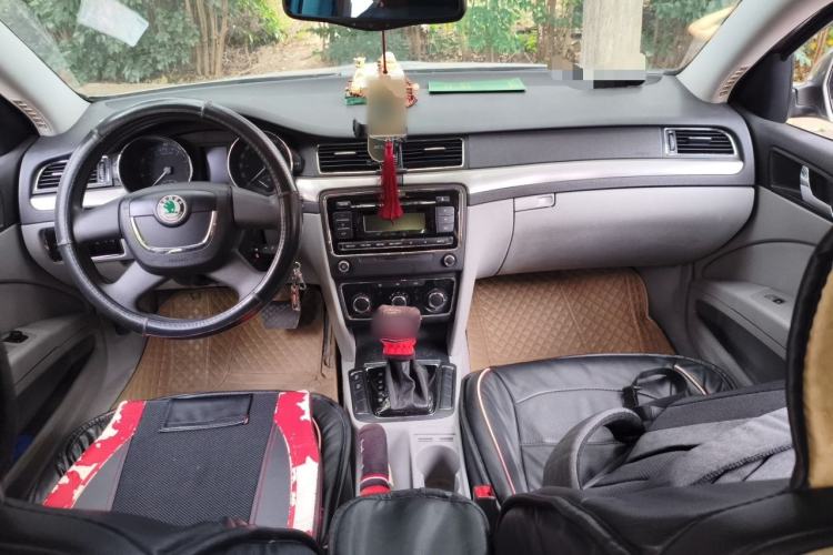 Used Skoda Superb 2012 1.4TSI DSG Zhiya Edition Center Console