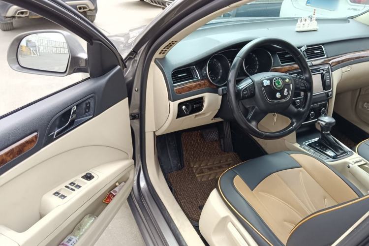 Used Skoda Superb 2012 1.4TSI DSG Elegant Edition Driver Seat