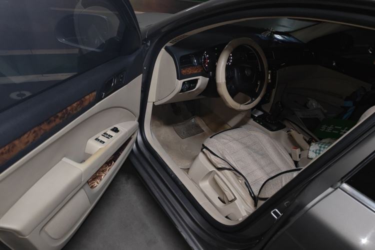 Used Skoda Superb 2012 1.8TSI Manual Elegant Edition Driver Seat