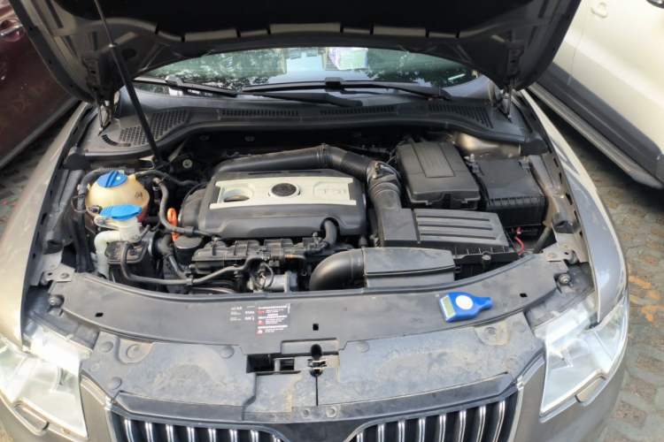 Used Skoda Superb 2012 1.8TSI Automatic Elegant Edition Engine Bay