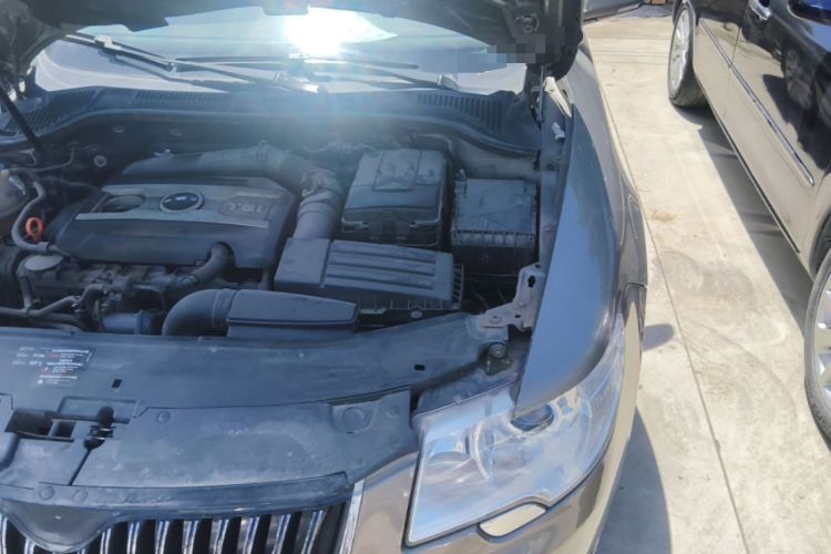 Used Skoda Superb 2012 1.8TSI Automatic Elegant Edition Engine Bay Left