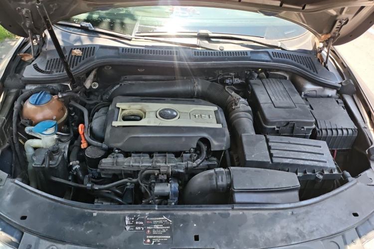 Used Skoda Superb 2012 1.8TSI Automatic Prestige Edition Engine Bay