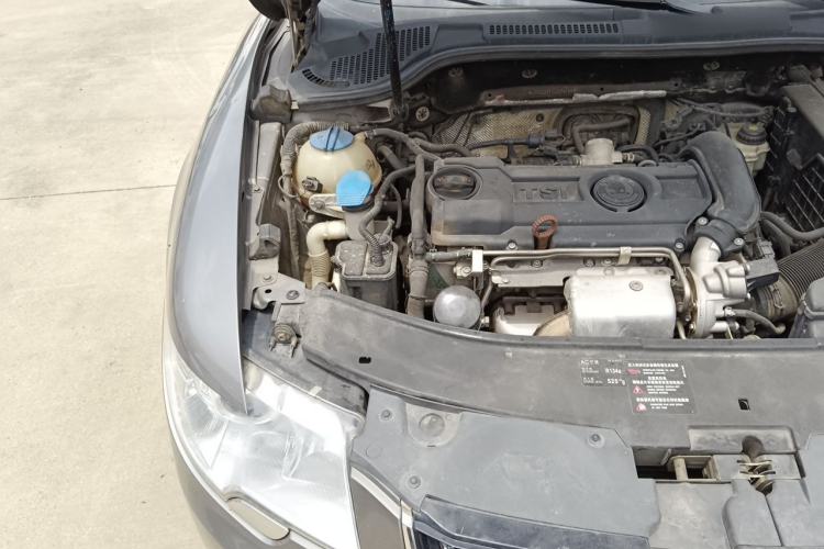 Used Skoda Superb 2012 1.4TSI DSG Elegant Edition Engine Bay Right