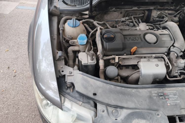 Used Skoda Superb 2012 1.4TSI DSG Zhiya Edition Engine Bay Right