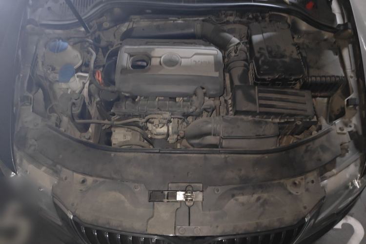 Used Skoda Superb 2012 1.8TSI Manual Elegant Edition Engine Bay