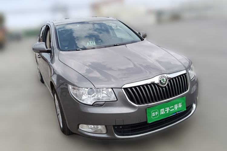Used Skoda Superb 2012 1.4TSI DSG Elegant Edition Front Right 45 Deg