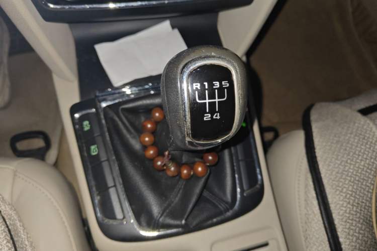 Used Skoda Superb 2012 1.8TSI Manual Elegant Edition Gear Lever