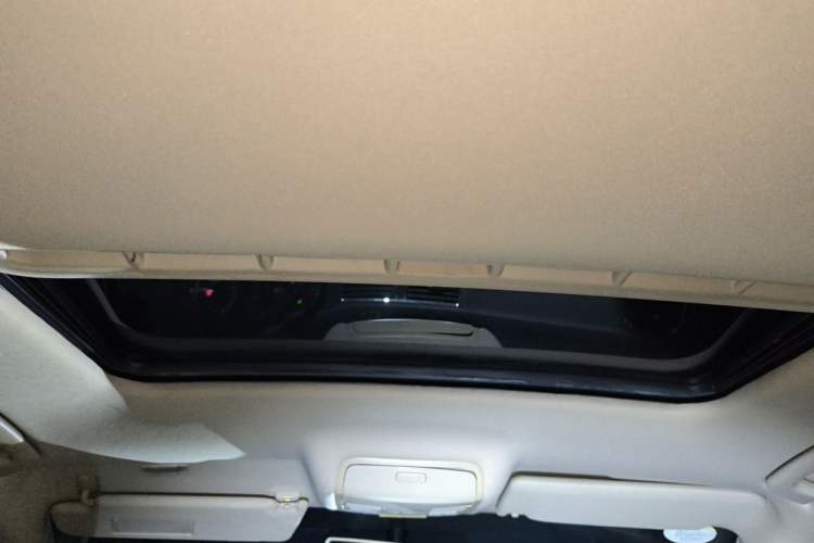 Used Skoda Superb 2012 1.8TSI Automatic Elegant Edition Headliner
