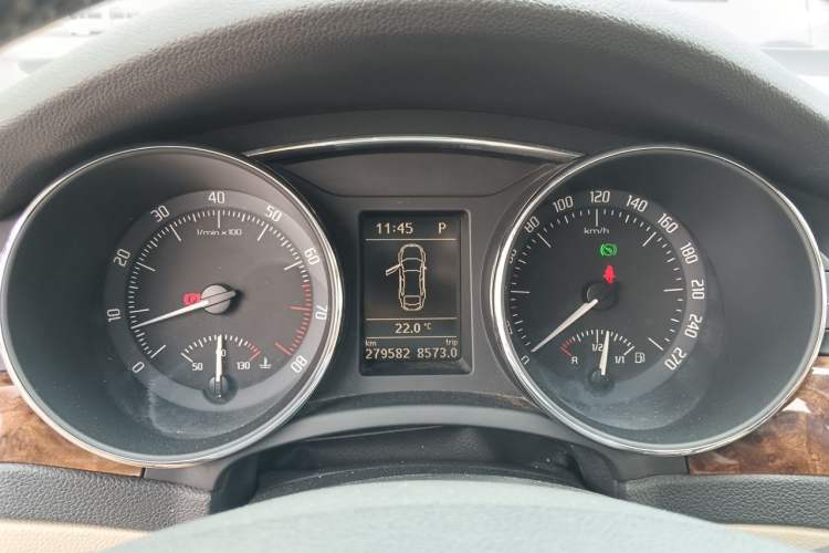 Used Skoda Superb 2012 1.4TSI DSG Elegant Edition Instrument Cluster