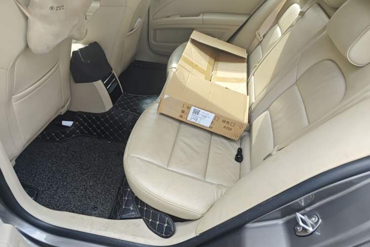 Used Skoda Superb 2012 1.8TSI Automatic Elegant Edition Left Rear Seat