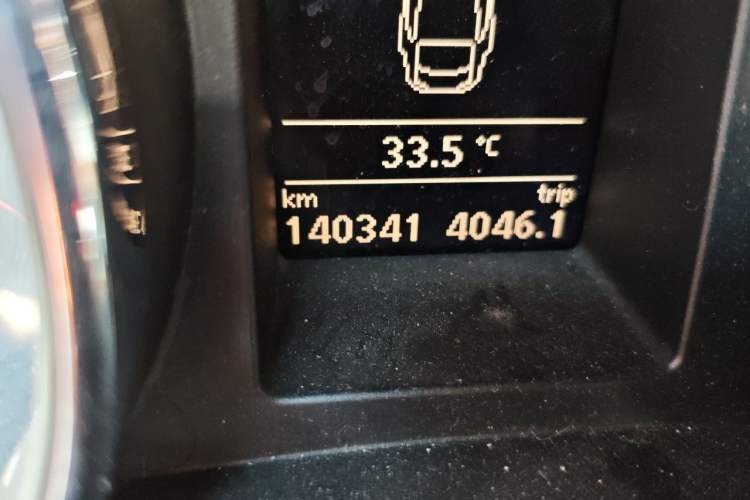 Used Skoda Superb 2012 1.8TSI Automatic Prestige Edition Odometer Close Up