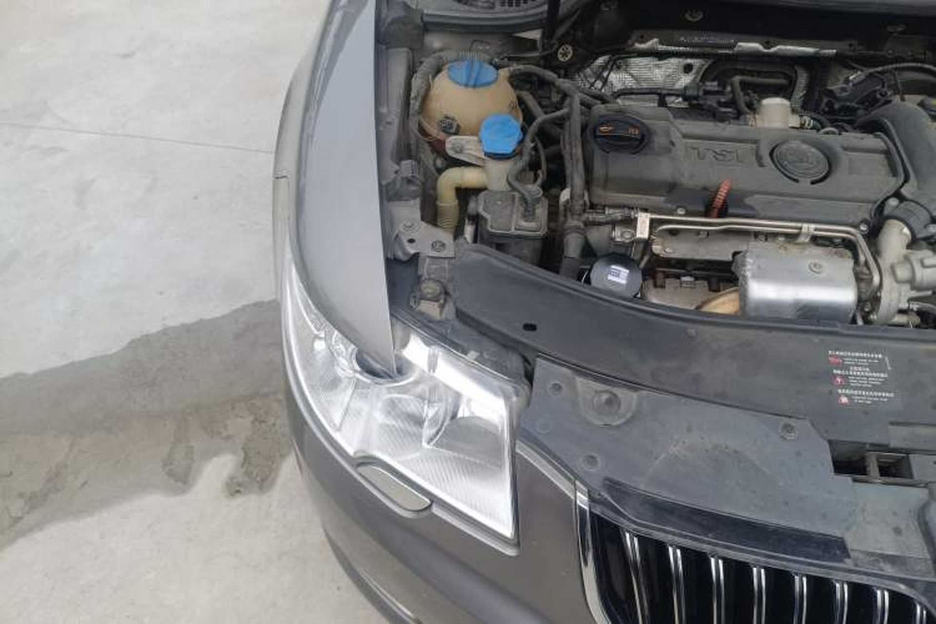 Used Skoda Superb 2012 1.4TSI DSG Zhiya Edition Right Front Headlight