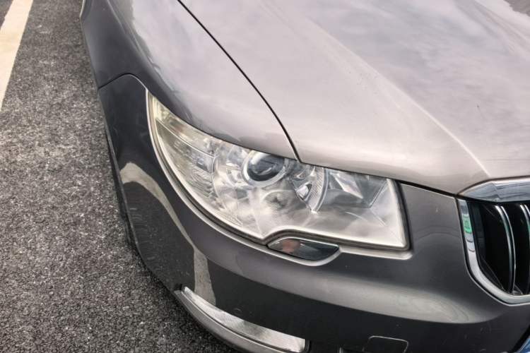 Used Skoda Superb 2012 1.8TSI Manual Elegant Edition Right Front Headlight