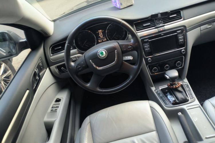 Used Skoda Superb 2012 1.8TSI Automatic Elegant Edition Steering Wheel