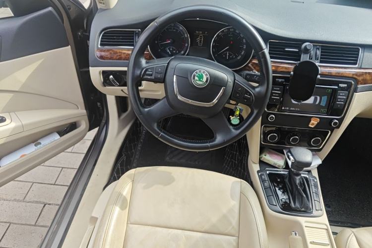 Used Skoda Superb 2012 1.8TSI Automatic Elegant Edition Steering Wheel