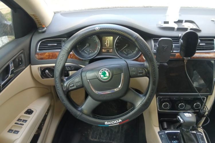 Used Skoda Superb 2012 1.4TSI DSG Elegant Edition Steering Wheel