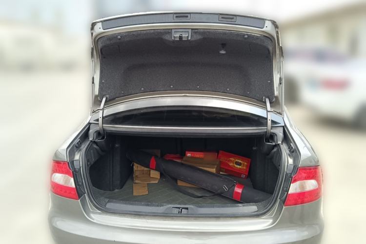 Used Skoda Superb 2012 1.4TSI DSG Elegant Edition Trunk