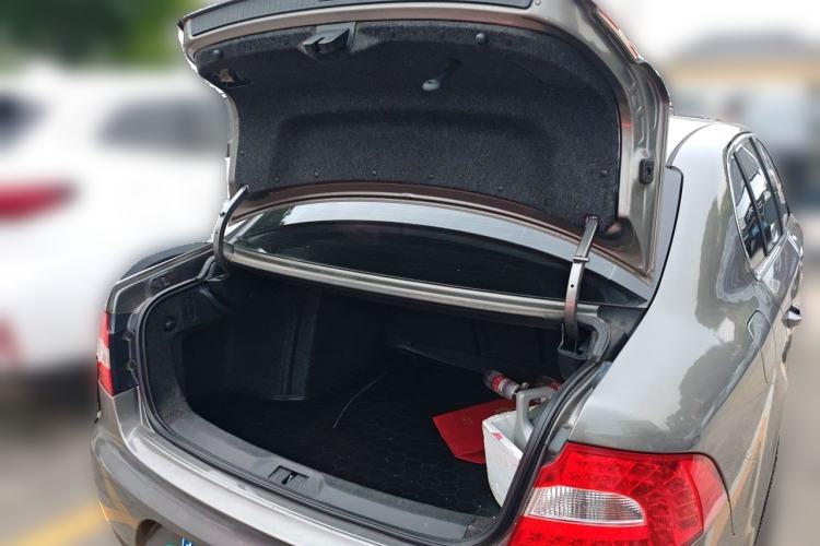 Used Skoda Superb 2012 1.4TSI DSG Zhiya Edition Trunk