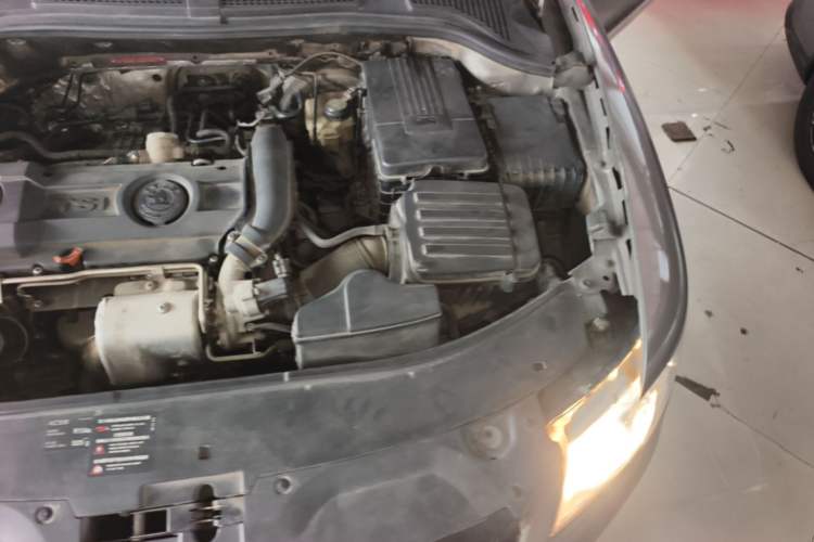 Used Skoda Superb 2012 1.4TSI DSG Elegant Edition Engine Bay Left