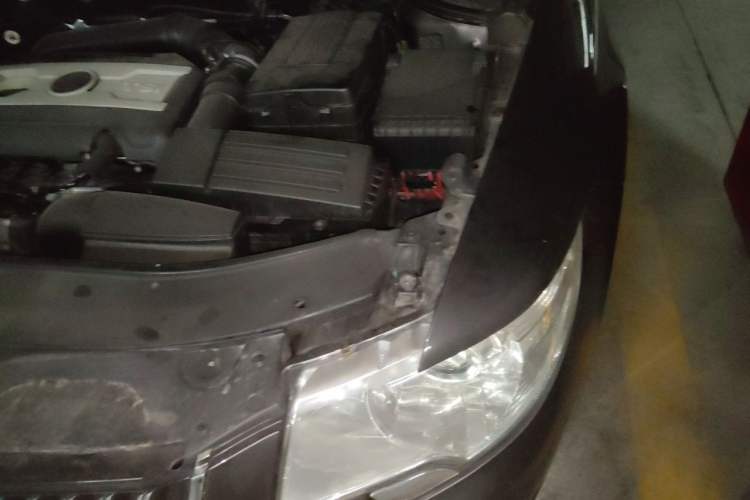 Used Skoda Superb 2012 1.8TSI Automatic Elegant Edition Engine Bay Left