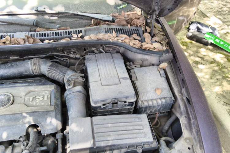 Used Skoda Superb 2012 1.8TSI Automatic Prestige Edition Engine Bay Left