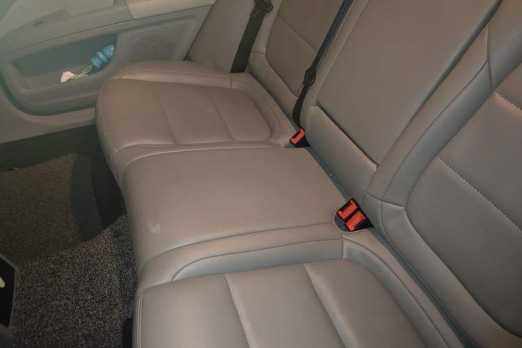 Used Skoda Superb 2012 1.4TSI DSG Zhiya Edition Left Rear Seat