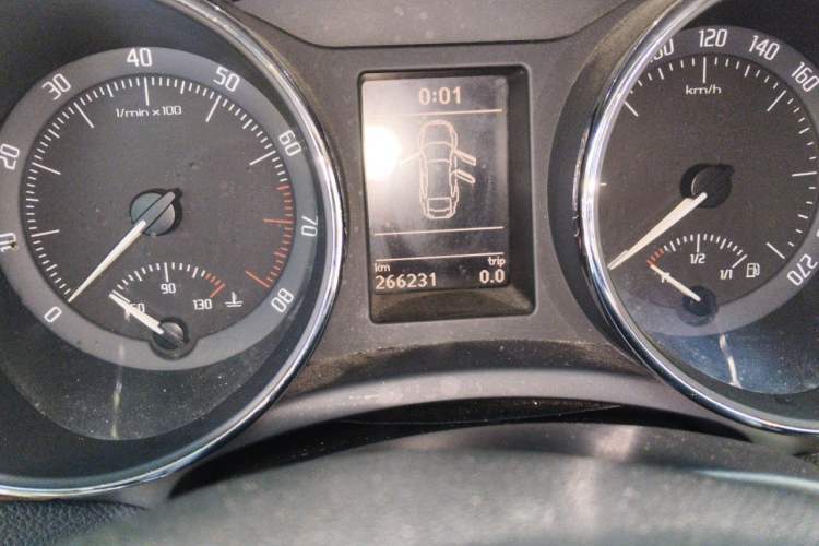 Used Skoda Superb 2012 1.8TSI Automatic Prestige Edition Odometer Close Up