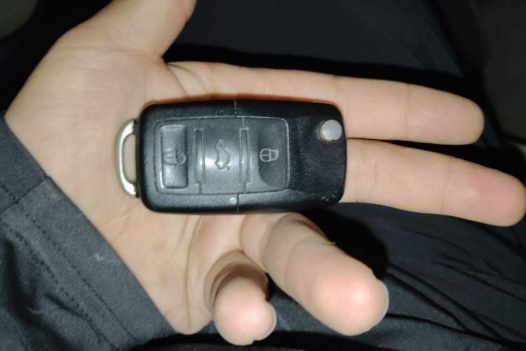 Used Skoda Superb 2012 1.8TSI Automatic Elegant Edition Vehicle Key