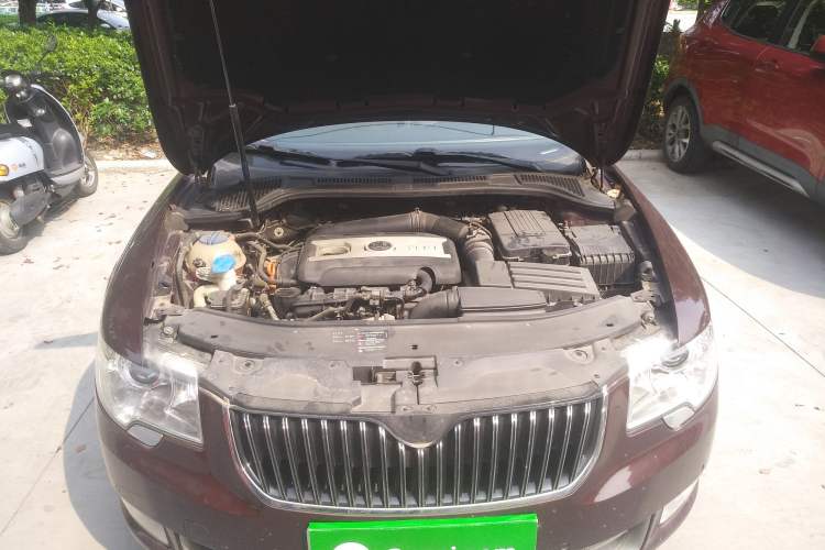 Used Skoda Superb 2012 1.8TSI Manual Elegant Edition Engine Bay