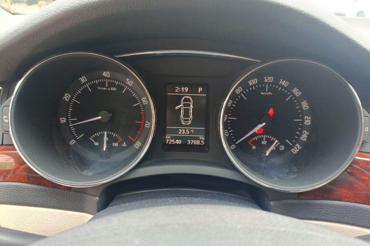 Used Skoda Superb 2012 1.8TSI Automatic Prestige Edition Instrument Cluster