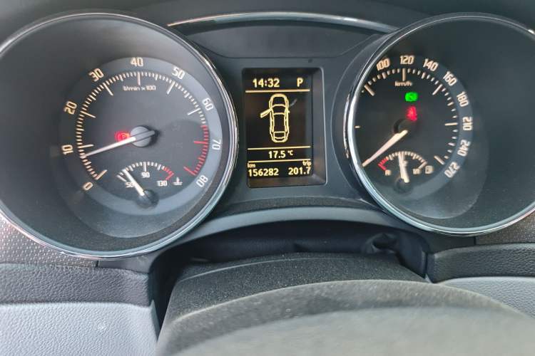 Used Skoda Superb 2012 1.8TSI Automatic Prestige Edition Instrument Cluster