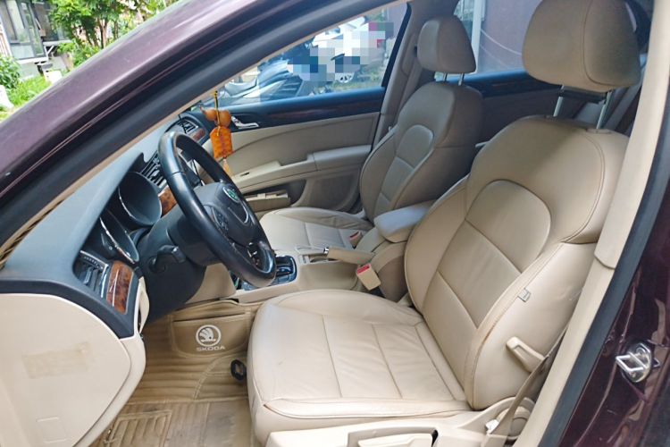 Used Skoda Superb 2012 1.4TSI DSG Elegant Edition Left Front Seat