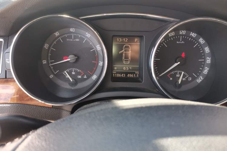 Used Skoda Superb 2012 1.8TSI Automatic Prestige Edition Odometer Close Up