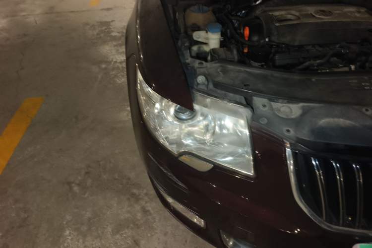 Used Skoda Superb 2012 1.8TSI Automatic Elegant Edition Right Front Headlight