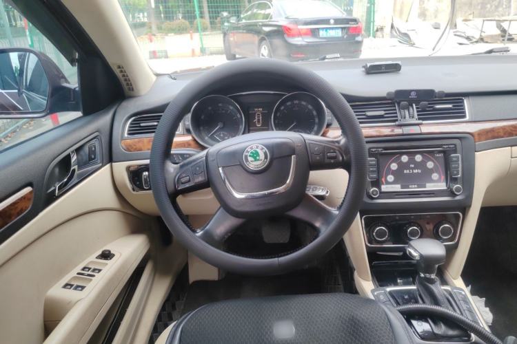 Used Skoda Superb 2012 1.8TSI Automatic Elegant Edition Steering Wheel