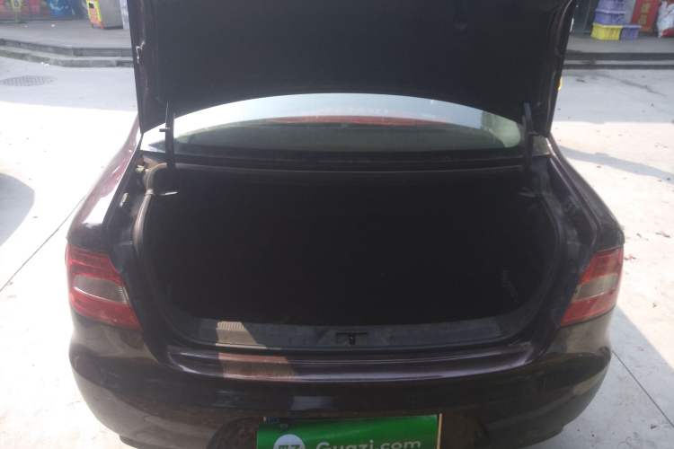 Used Skoda Superb 2012 1.8TSI Manual Elegant Edition Trunk