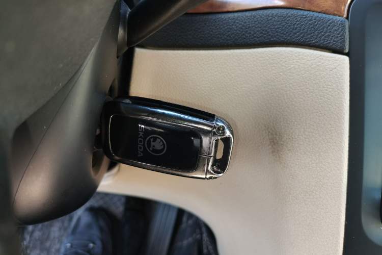 Used Skoda Superb 2012 1.8TSI Automatic Prestige Edition Vehicle Key