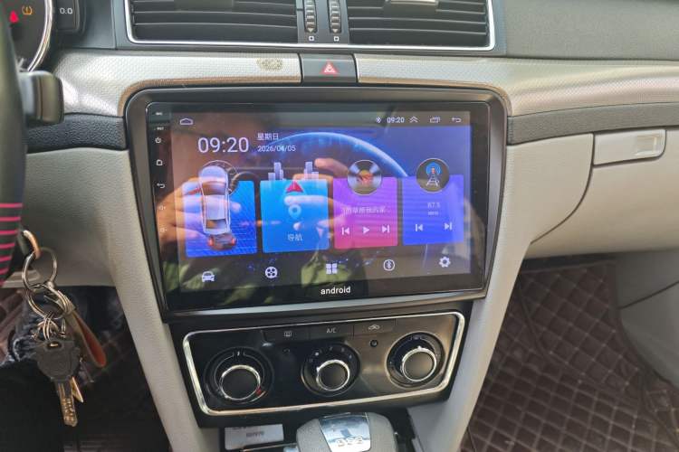 Used Skoda Superb 2012 1.4TSI DSG Elegant Edition Audio And AC Panel