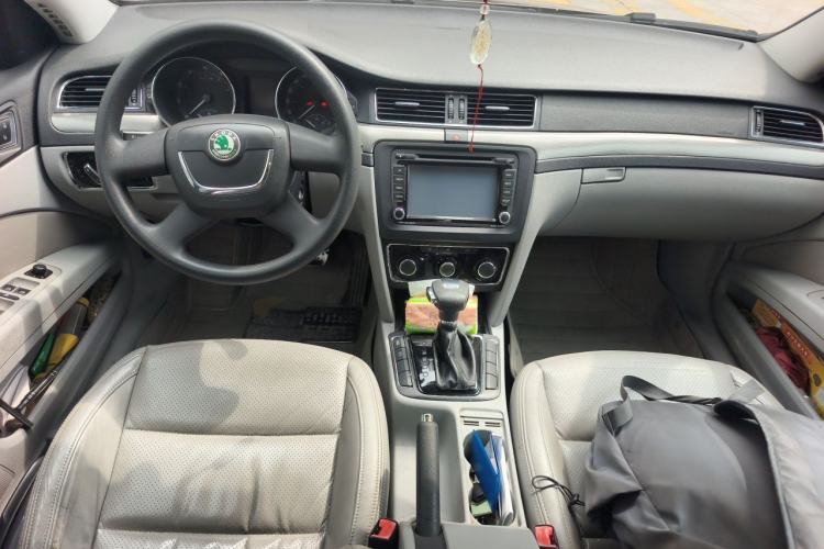 Used Skoda Superb 2012 1.4TSI DSG Zhiya Edition Center Console