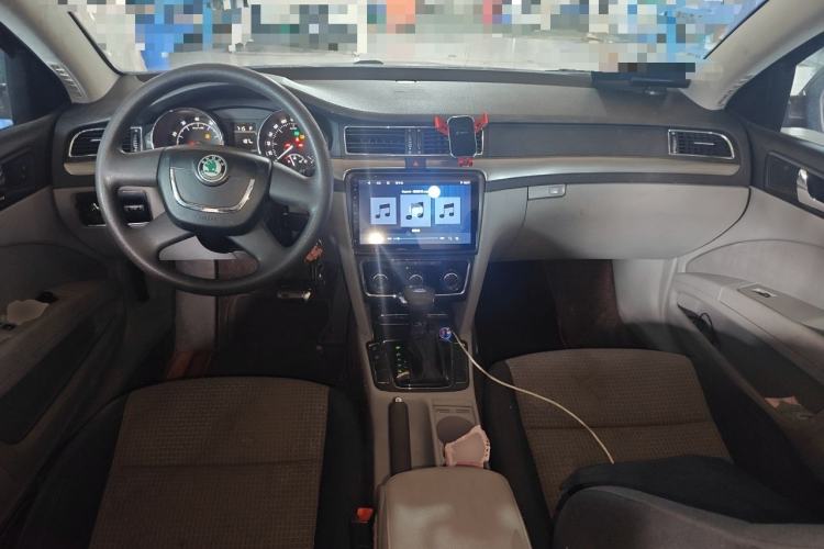 Used Skoda Superb 2012 1.4TSI DSG Zhiya Edition Center Console