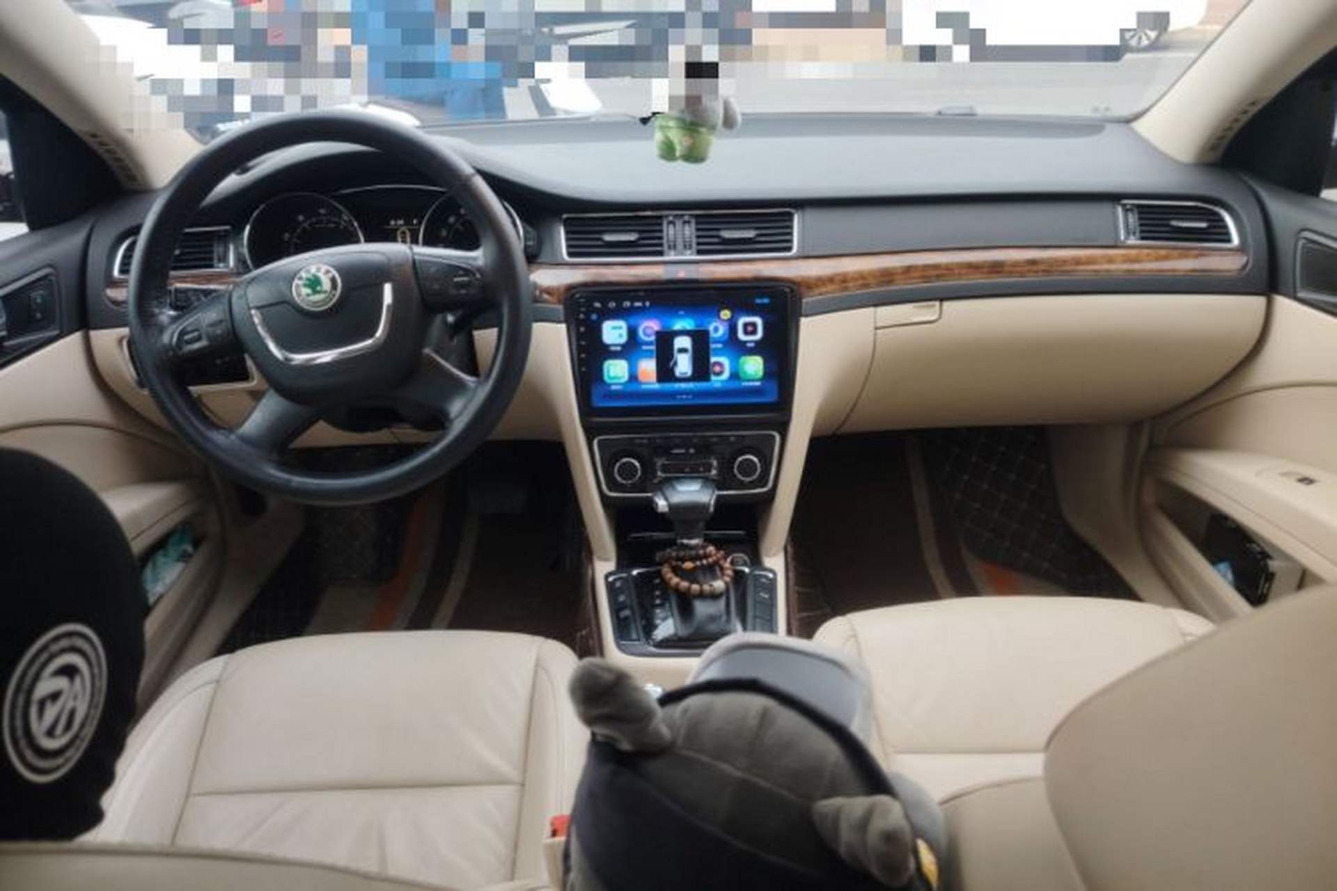 Used Skoda Superb 2012 1.8TSI Automatic Prestige Edition Center Console