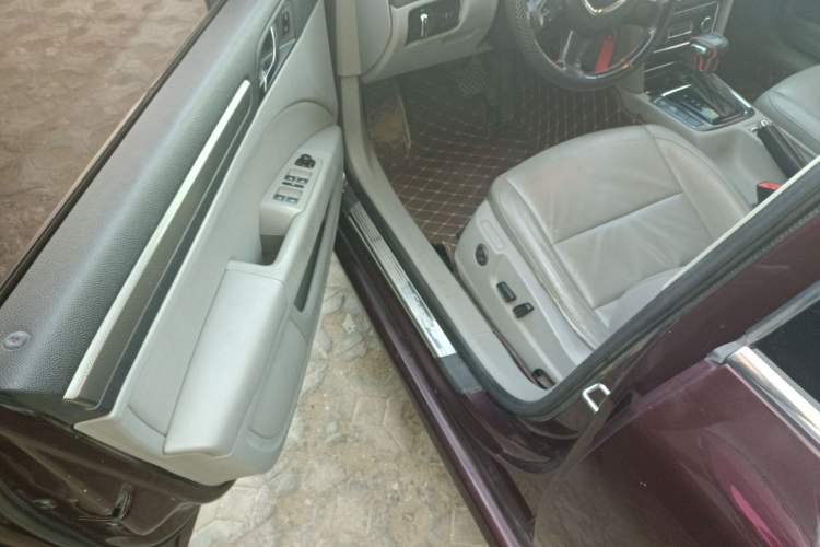 Used Skoda Superb 2012 1.8TSI Automatic Prestige Edition Driver Seat