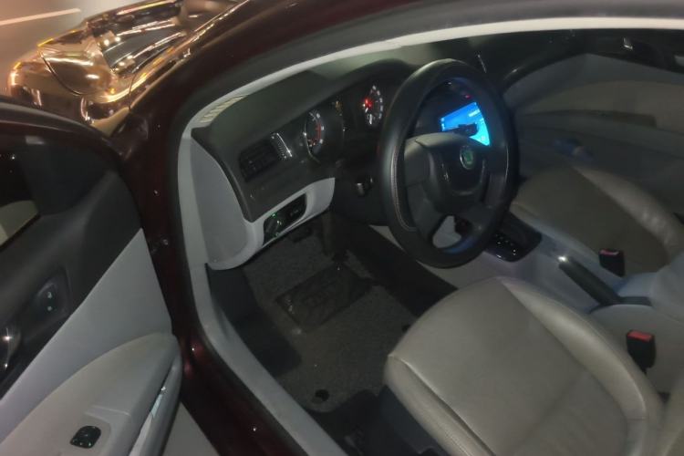 Used Skoda Superb 2012 1.4TSI 5th Anniversary Limited Edition Driver Seat
