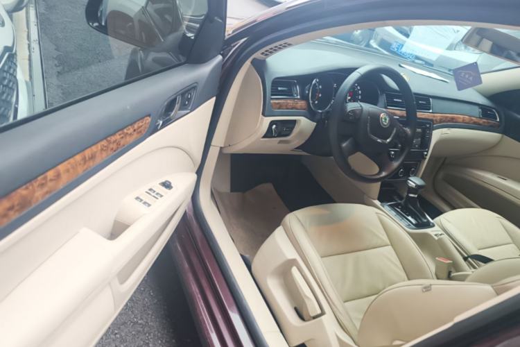 Used Skoda Superb 2012 1.8TSI Automatic Elegant Edition Driver Seat