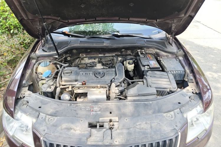 Used Skoda Superb 2012 1.4TSI Manual Zhiya Edition Engine Bay