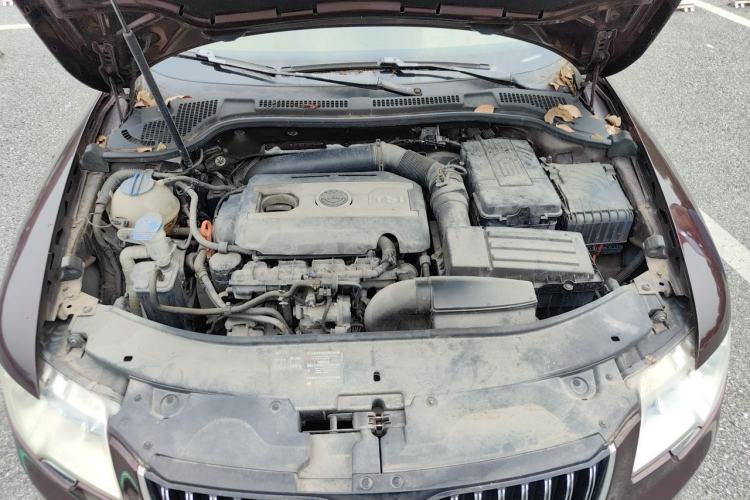 Used Skoda Superb 2012 1.8TSI Automatic Elegant Edition Engine Bay