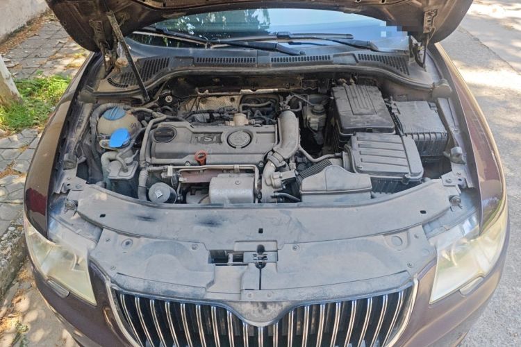 Used Skoda Superb 2012 1.4TSI DSG Elegant Edition Engine Bay